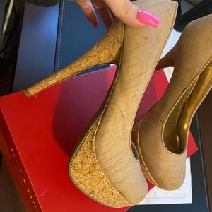 Cork screw and tan heels